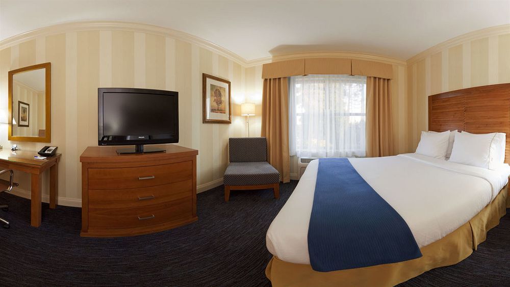 Holiday Inn Express Hotel & Suites Santa Cruz By Ihg מראה חיצוני תמונה